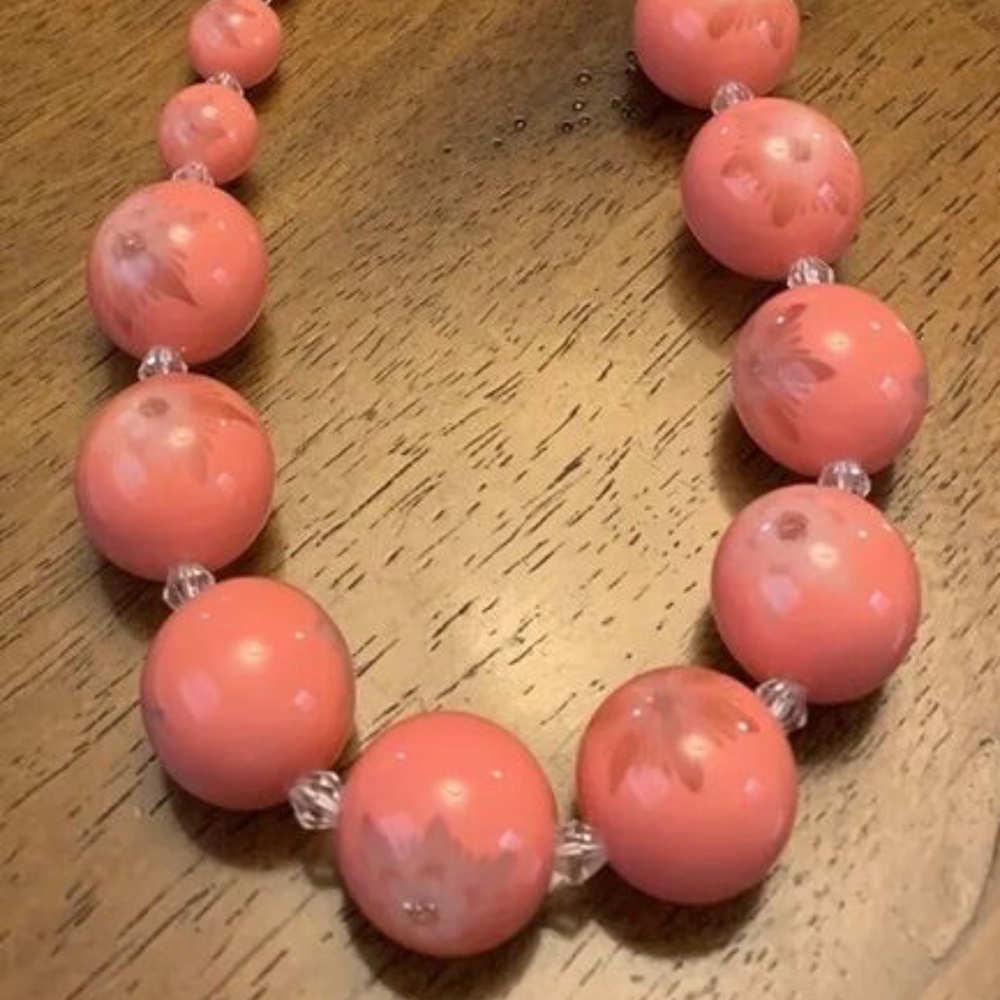 VINTAGE FABULOUS CHUNKY 42" CORAL PINK PLASTIC STARBURST NECKLACE RARE
